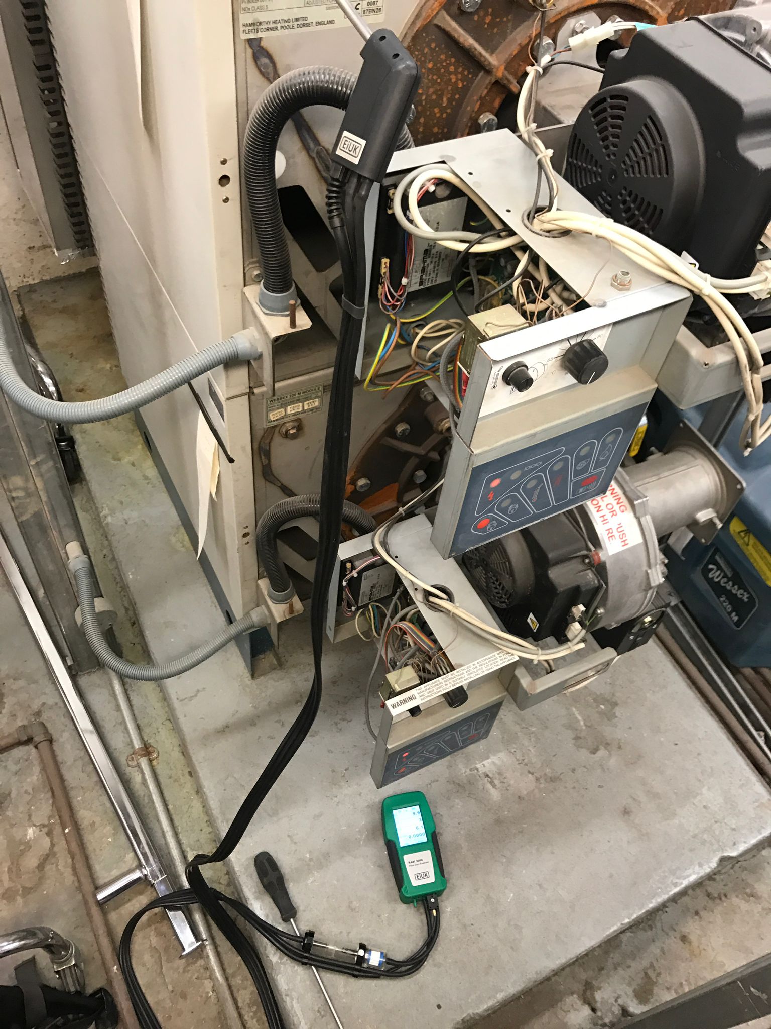 gas safe registered engineer near me North Cheam, SM3